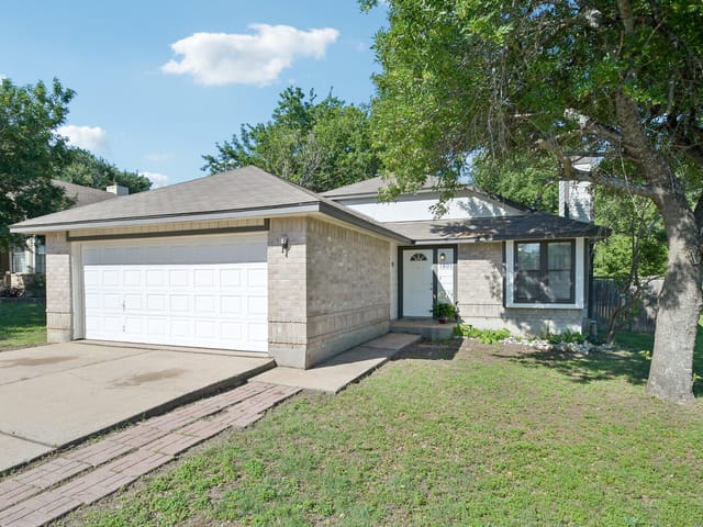 1801 Twisted Oak DR
