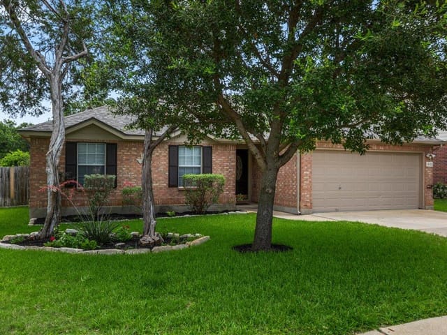 1802 Hollow Ridge DR