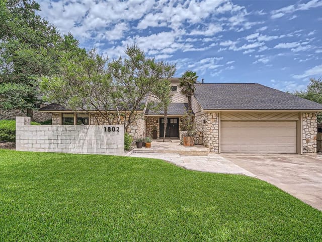1802 Mistywood Dr