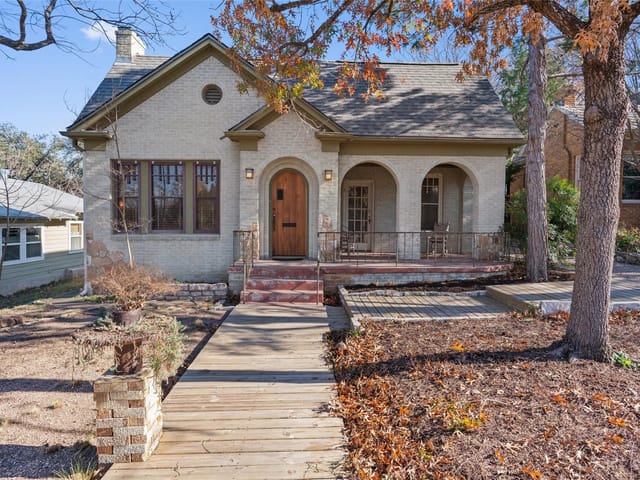 1803 Travis Heights BLVD