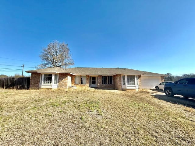 1803 Wildrose Dr