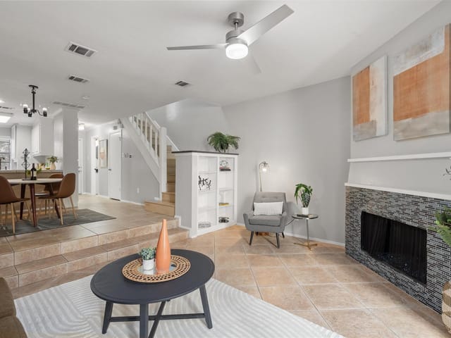1804 Capital Pkwy Unit #25