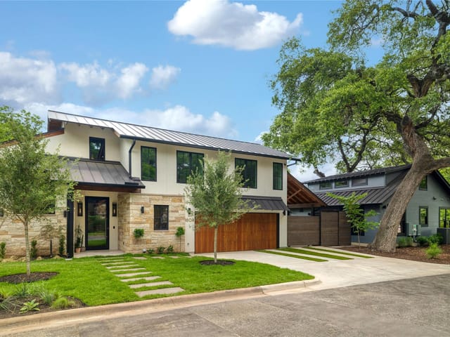 1804 Margaret St