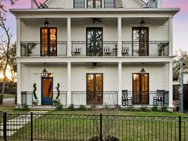 View 1804 S 6th ST in Bouldin James E Add 1804 S 6th ST - property photo 1 - Luxury home in Bouldin James E Add, Austin, TX