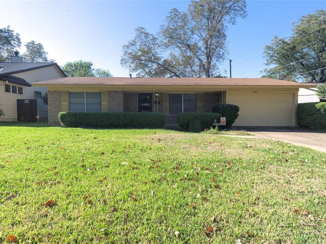 1805 Barbara ST