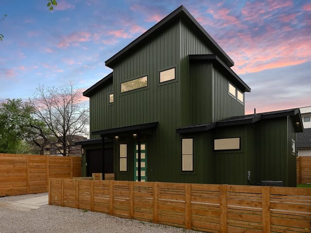 1805 E 3rd St Unit #2