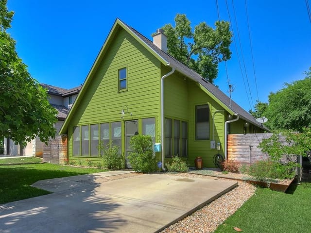1806 Anita Dr