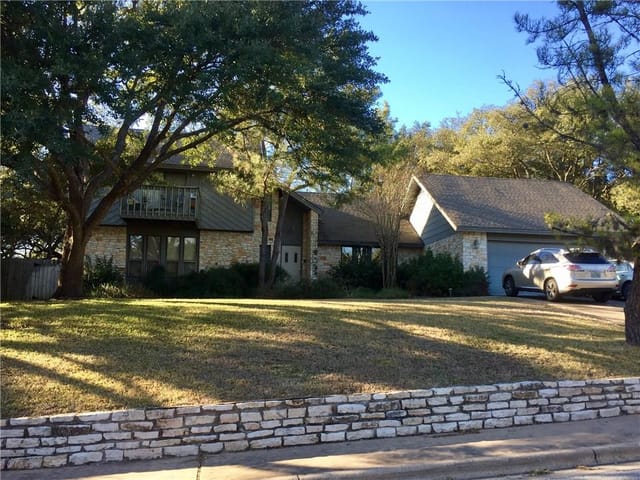 1806 Big Canyon Dr