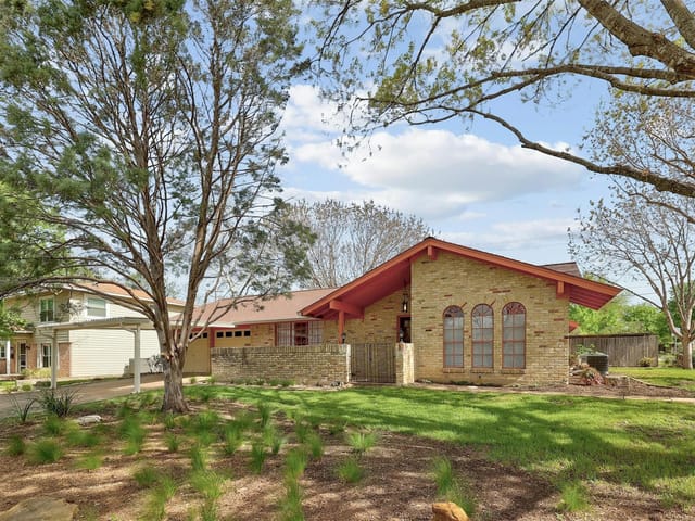 1806 Wooten Dr