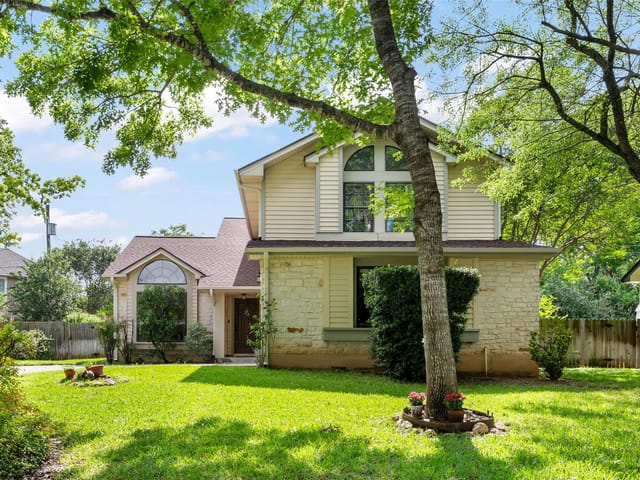 1807 Blackjack Dr