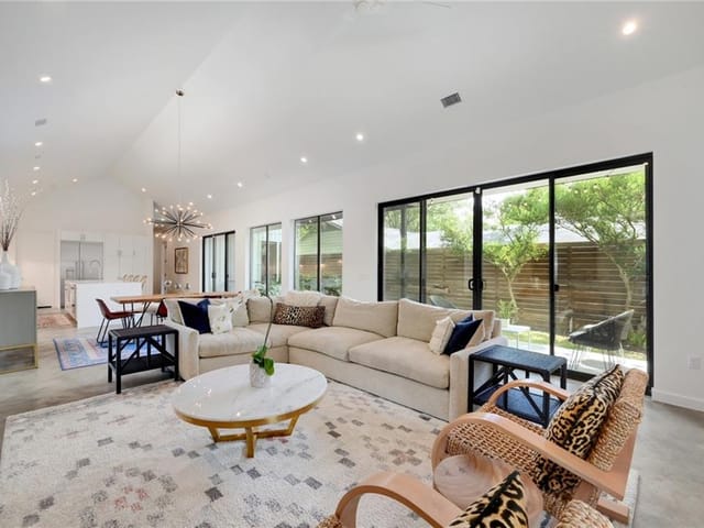 1808 Ford St Unit #1