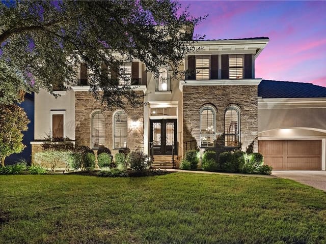 1808 University Club Dr