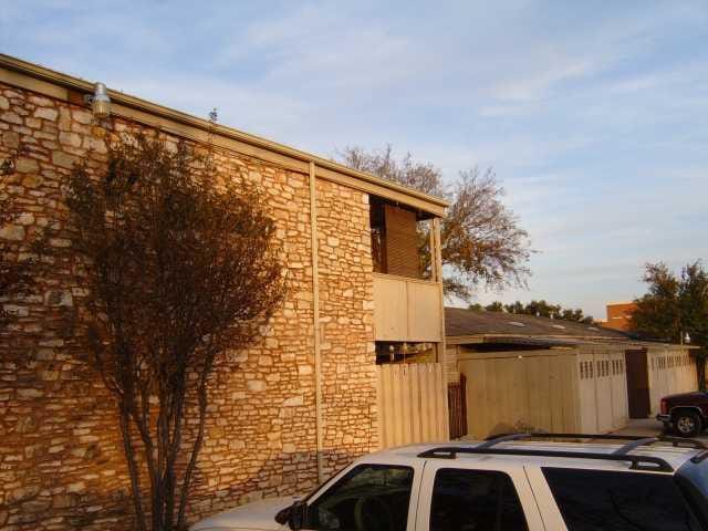 1808 W 35th ST