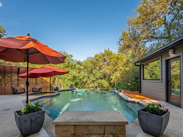 1809 Barton Hills Dr