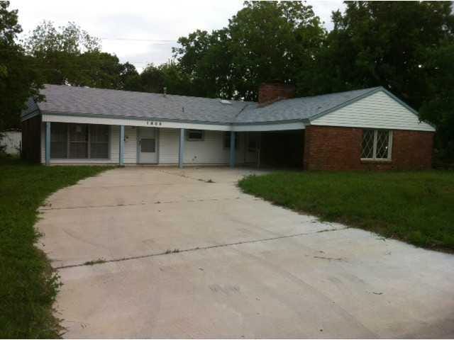 1809 Corona DR