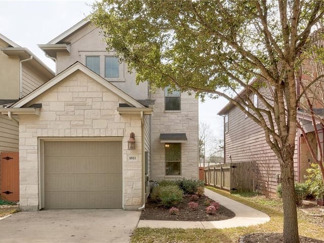 1811 Crown Dr