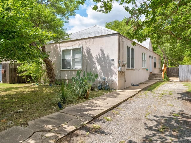 1812 FORD ST Unit #B