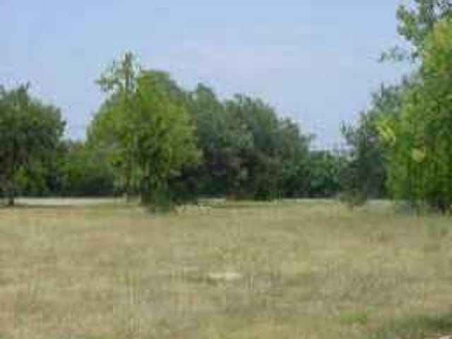 1812 Lone Oak