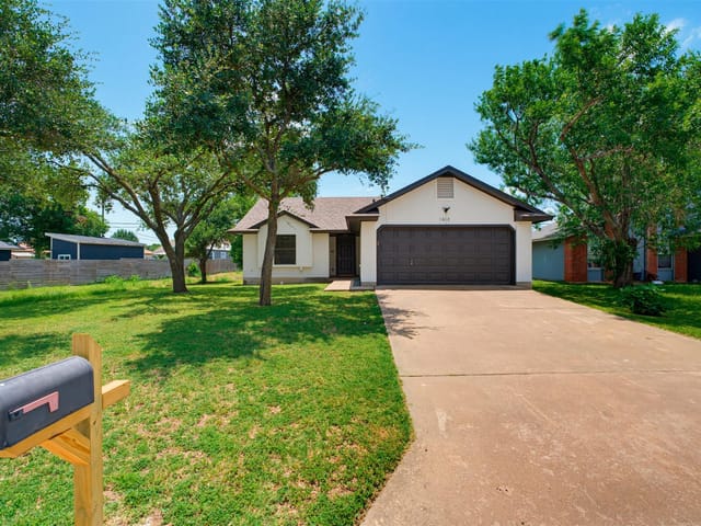 1812 Wagon Gap DR