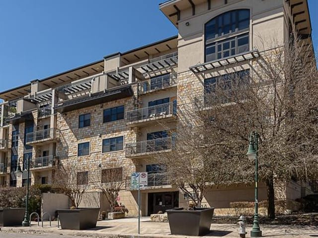 1812 West Ave Unit #209