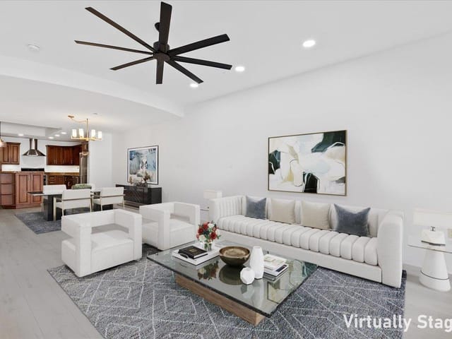 1812 West Ave Unit #306