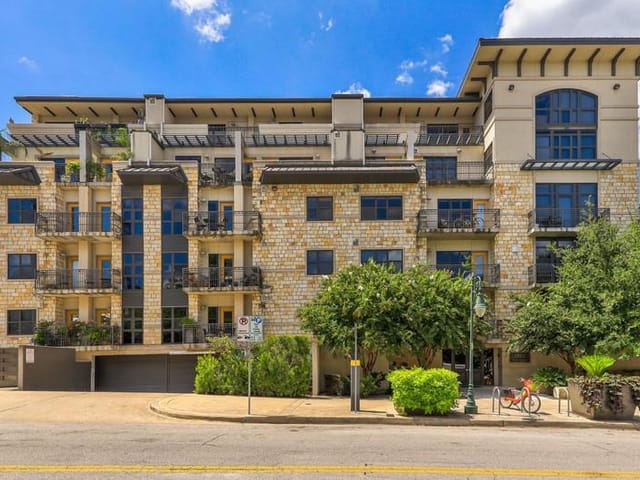 1812 West Avenue Ave Unit #303