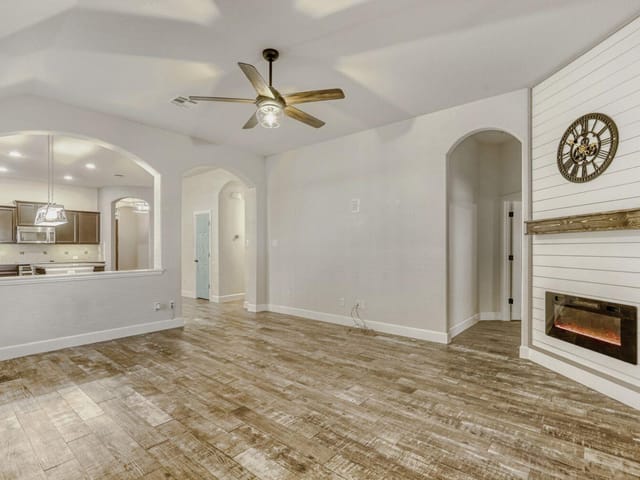 1813 Chimney Dr