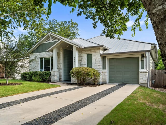 1813 Pasadena Dr