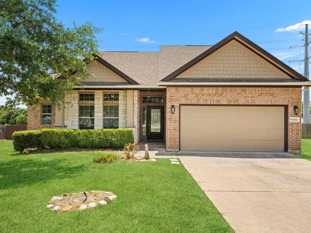 1816 Harvest Bend LN