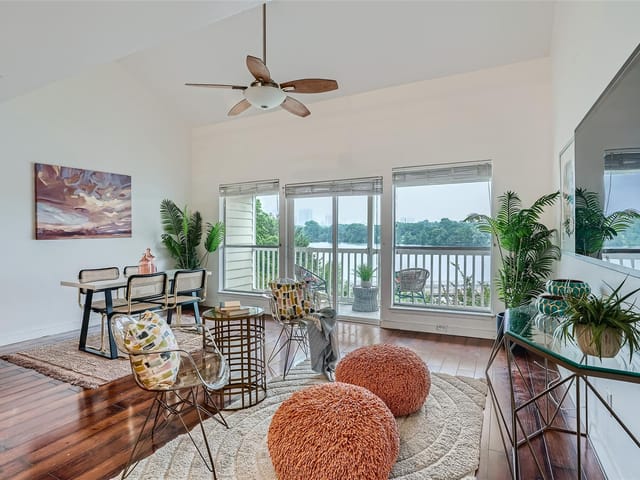 1818 S Lakeshore Blvd Unit #42