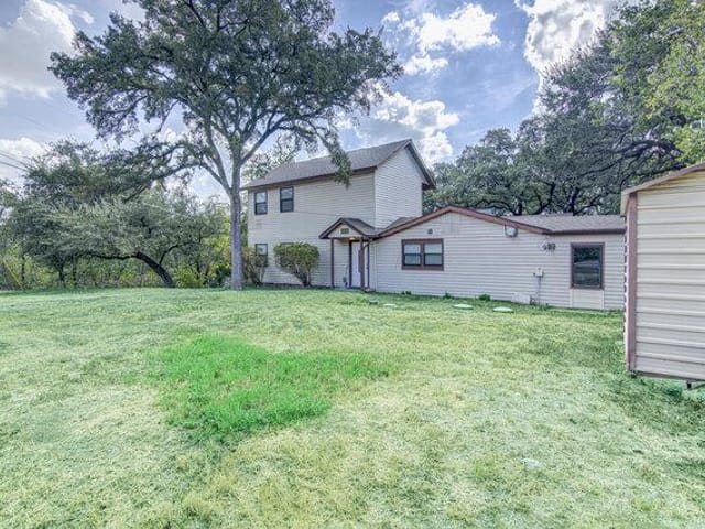 18201 Lura LN