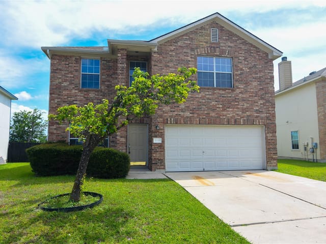 18209 Maxa DR