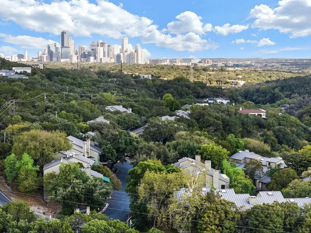 1821 Westlake DR Unit #103