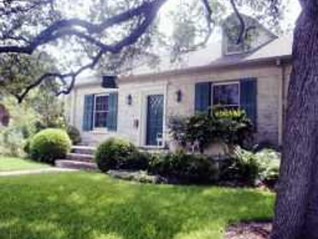 1825 TRAVIS HEIGHTS Blvd