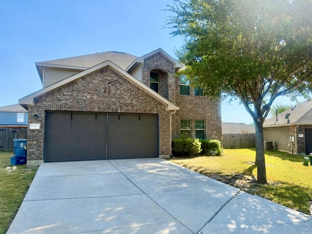 18309 Windtree LN