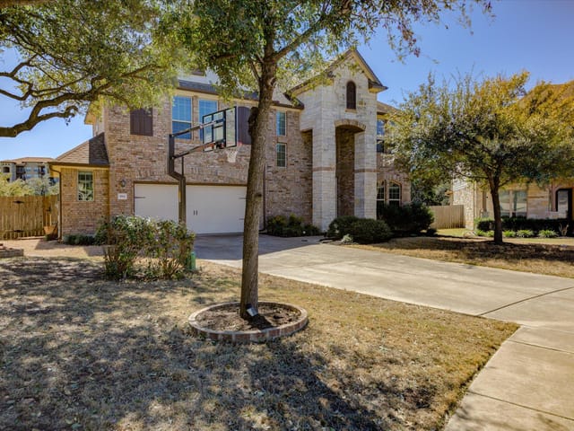 184 Rock Cliff Ct