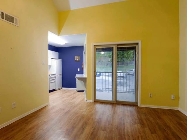 1840 Burton Dr Unit #111