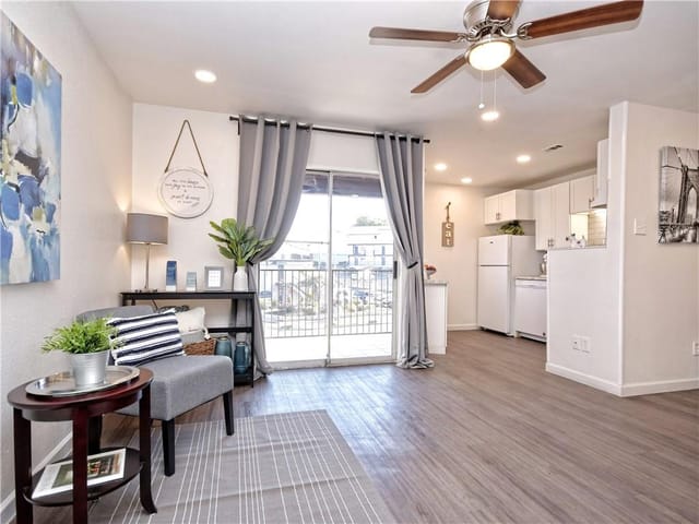 1840 Burton Dr Unit #114
