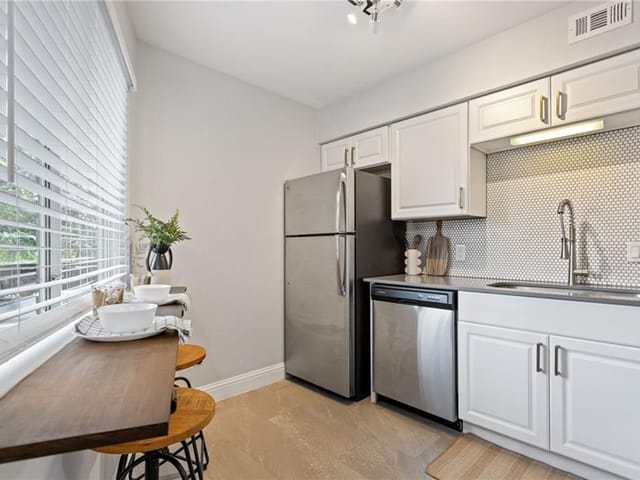 1840 Burton Dr Unit #219