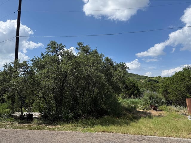 18402 Roundrock RD
