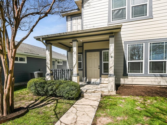 18418 Mammoth Cave Blvd
