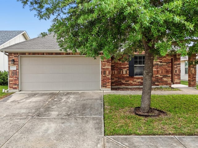 18420 Cloudmore LN
