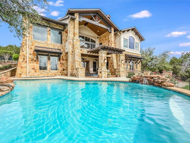 18432 Flagler Dr