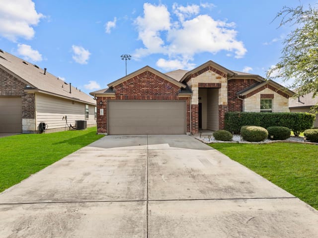 185 Silver Maple DR