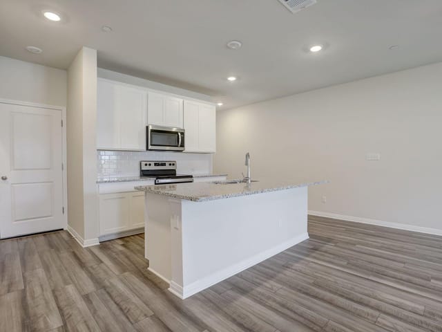 1850 Settlers Glen Dr #202