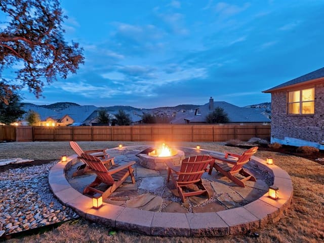 18500 DeLeon Bayou Ln