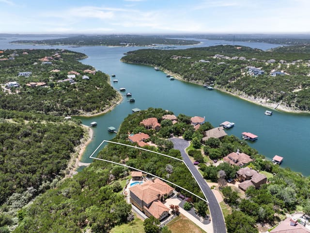 18505 Monet Pointe Dr