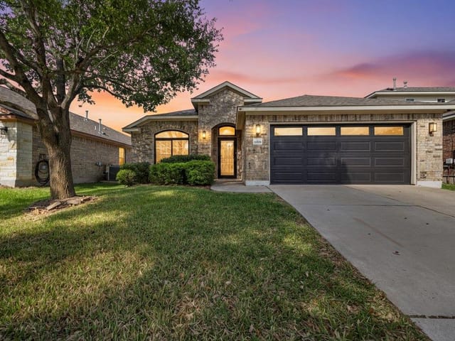 18528 Blue Pond Dr