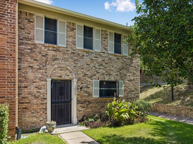 1853 Coronado Hills DR