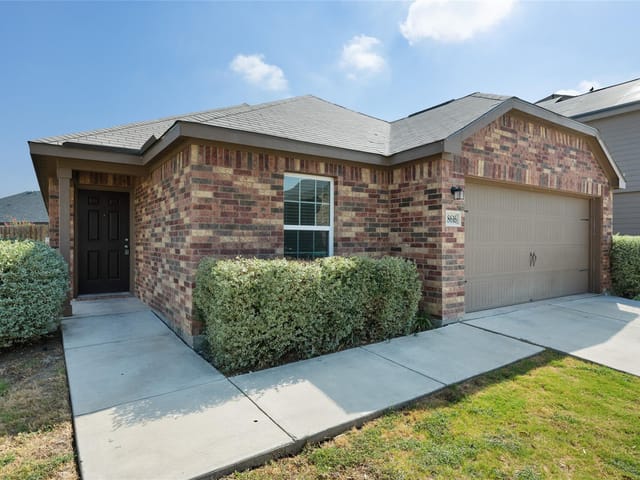 18616 Speculator LN